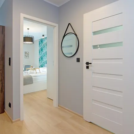 Maya's Flats & 50 - Aura 40