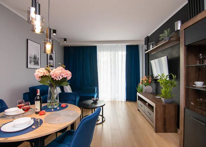 Maya's Flats & 50 - Aura 40 Daire