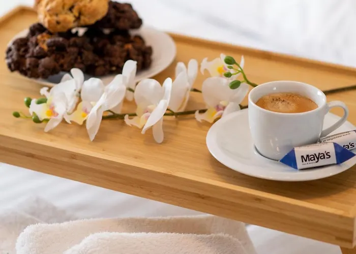 Maya's Flats & 50 - Aura 40 Daire